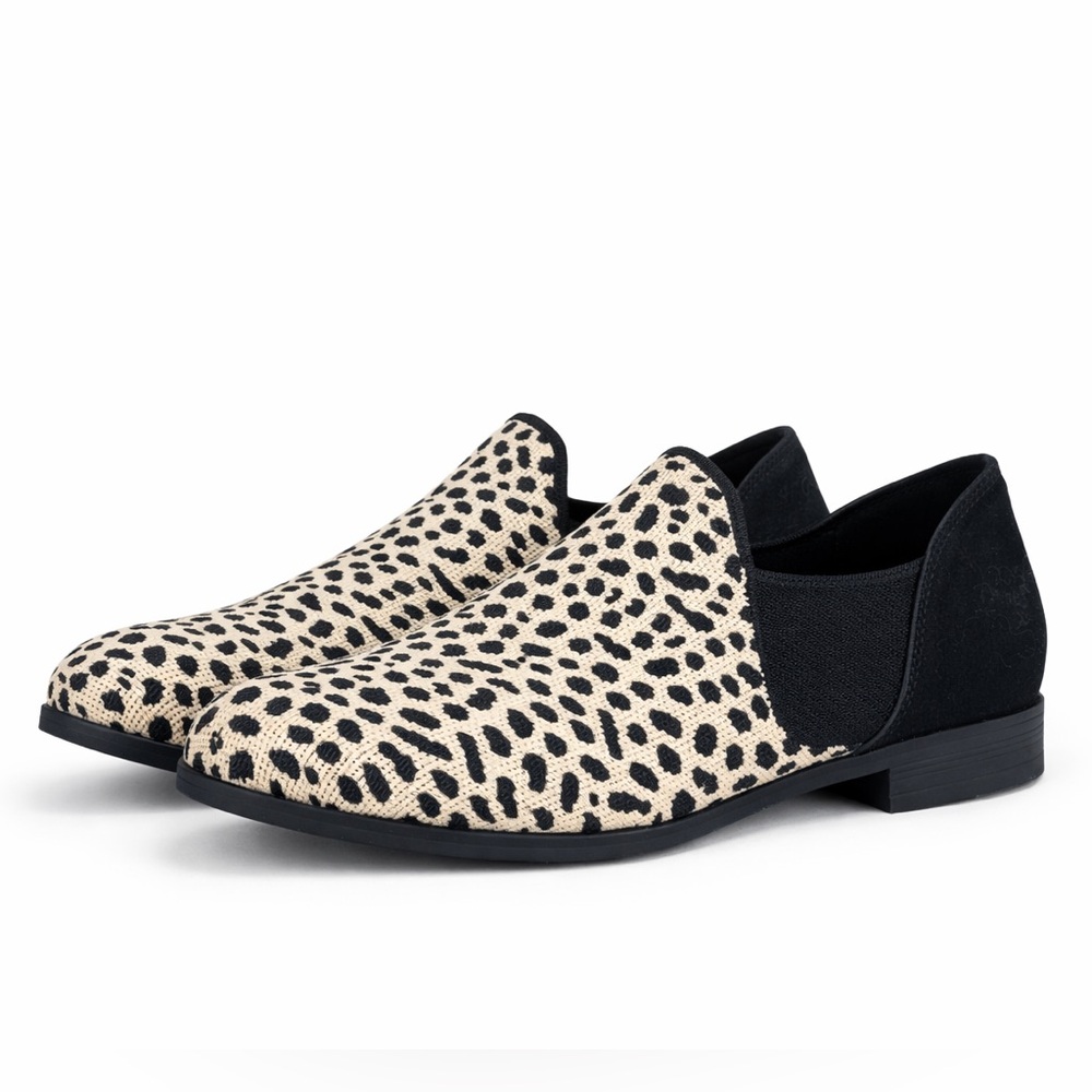 Skechers Stretch Fit Air Cooled Memory Foam‎ Leopard Slip On Flats Womens 8